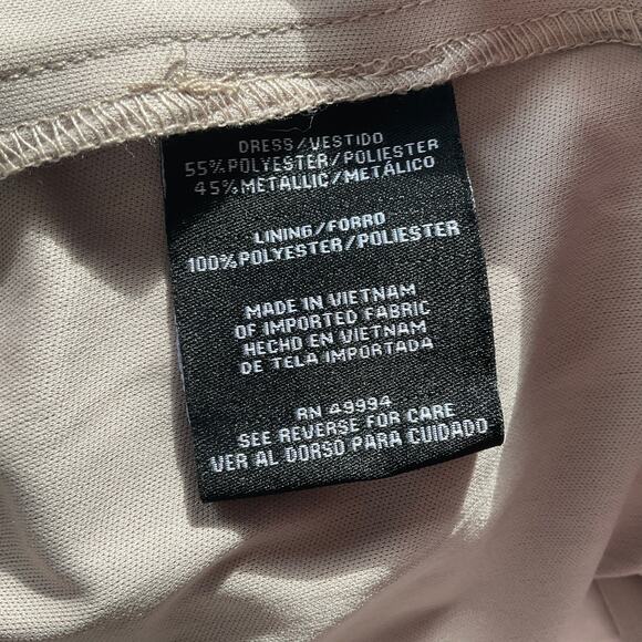 R&M Richards Women's Formal Dress Size 6 Gold Metallic Sleeveless Halter Gown - Picture 9 of 12